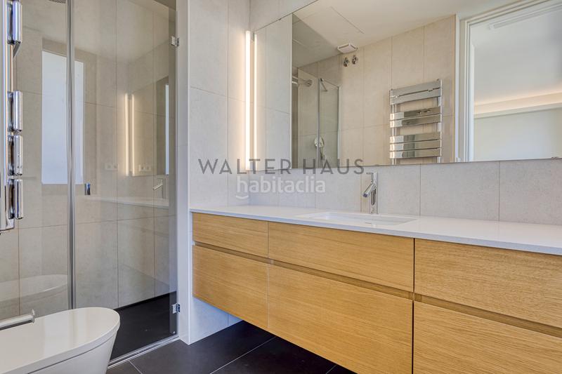 Foto 1e99a1c3-f0a3-4017-bb68-2d927ebd8874. Àtic amb calefacció a Dreta de l´Eixample Barcelona