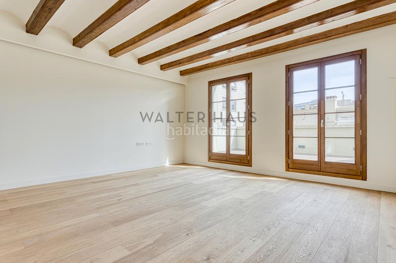 Foto 1f2e20f5-613b-4b69-a891-3544af50314a. Àtic amb calefacció a Dreta de l´Eixample Barcelona