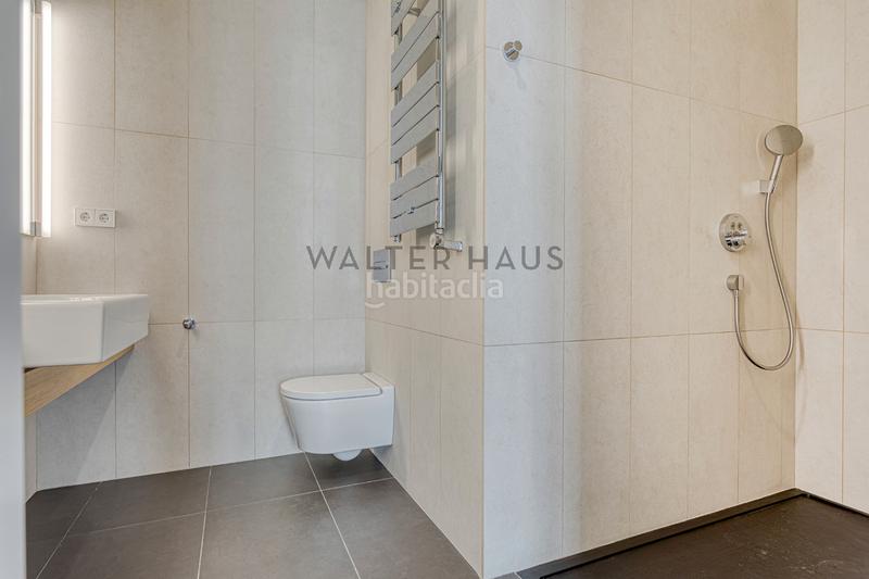 Foto 5af4ebd6-61c7-4c7b-a3f1-7c969aae965b. Àtic amb calefacció a Dreta de l´Eixample Barcelona