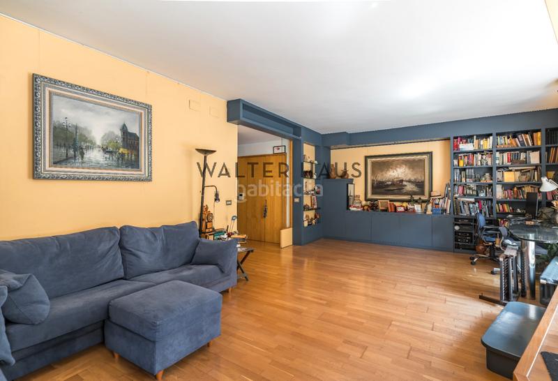 Foto adced115-ae20-48cd-8553-ef85842f71df. Piso  en venta en La Vila Olímpica del Poblenou, en Barcelona