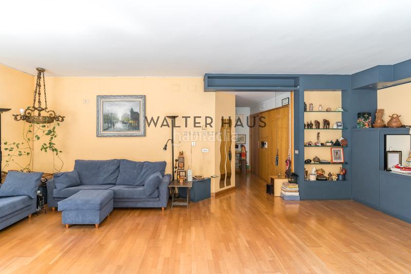 Foto b0fa5493-1a39-4f09-8e2e-9c22437b00d6. Piso  en venta en La Vila Olímpica del Poblenou, en Barcelona