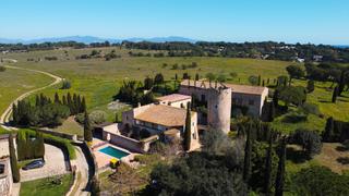 Masia a Riells. Masia en l´escala, girona