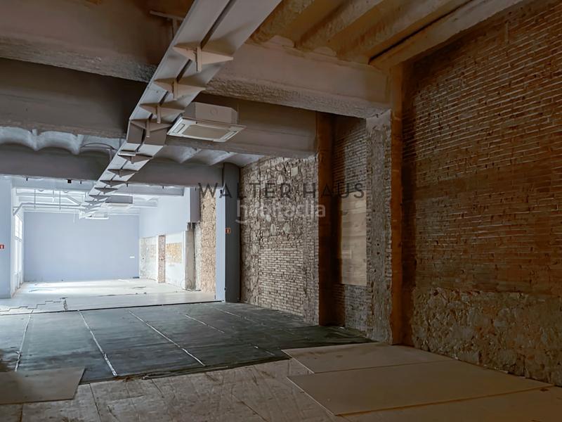 Foto 7e74e4b0-09ae-4fff-b750-a2df229af742. Rent business premise with heating in Dreta de l´Eixample Barcelona