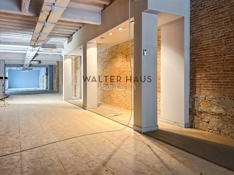 Foto b0351ddb-1cc5-4351-ba83-dd40b5c399d4. Rent business premise with heating in Dreta de l´Eixample Barcelona