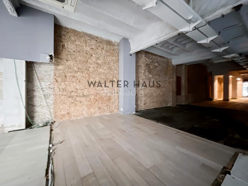 Foto bf2cc6b8-509e-4490-9ab9-1b887133b610. Rent business premise with heating in Dreta de l´Eixample Barcelona
