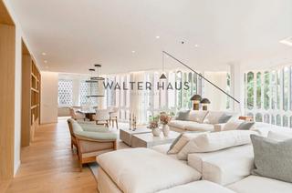 Pis  Jardí de tòquio. Exclusiva vivienda reformada con terraza y garaje en venta en pe