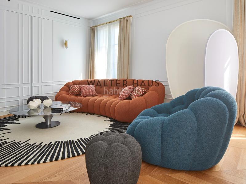 Foto 2e7fb39e-c4cc-4507-82d3-dc567626e457. Dúplex ático dúplex con terraza y piscina privada en venta en la dreta de l’eixample, en Barcelona