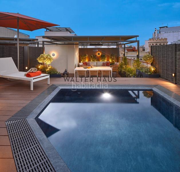 Foto d1d2405a-a972-47f6-8c2f-a59fbf02c892. Dúplex ático dúplex con terraza y piscina privada en venta en la dreta de l’eixample, en Barcelona