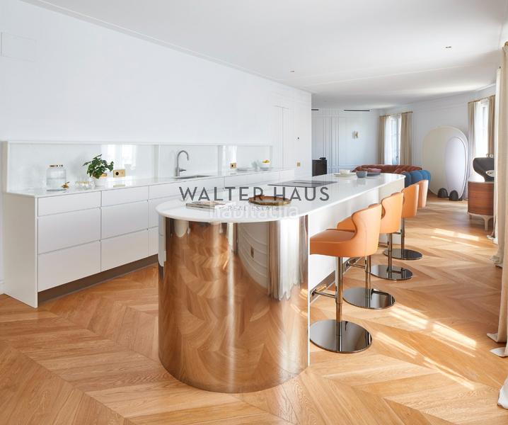 Foto e76d91c3-275a-4dc4-8cef-1ebb7498868e. Dúplex ático dúplex con terraza y piscina privada en venta en la dreta de l’eixample, en Barcelona