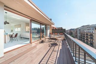 tic  Carrer d'arag. tico de obra nueva con terraza privada en finca regia en el qua