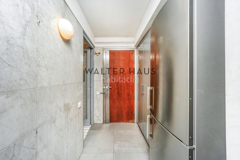 Foto 0b89edfd-9480-47b6-8587-e76d392de69a. Attico con riscaldamento parcheggio piscina in Tres Torres Barcelona