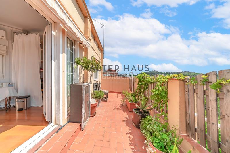 Foto b4f6de4e-1f9d-44c1-bd47-c2ff4de122e3. Dúplex magnífico dúplex con terrazas y vistas privilegiadas a collserola, en Barcelona