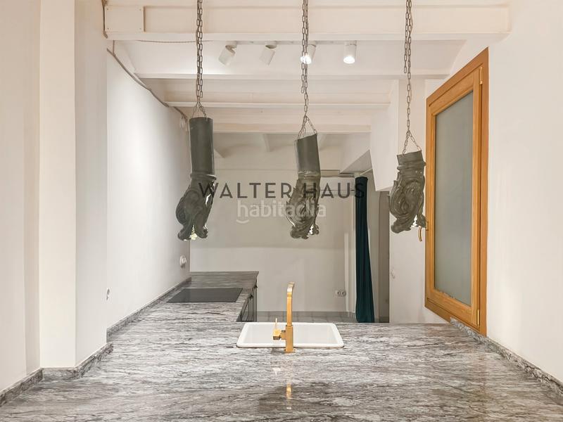 Foto 7351a4ff-cb69-4648-a9f2-4e84c4666d39. Lloguer dúplex a Sant Antoni Barcelona