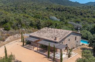 Masia  Carrer de la masia. Auténtica masía catana, santa cristina d'aro
