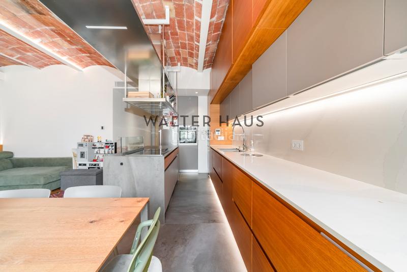 Foto 1943f498-a3d9-4ad0-b241-5aad815c84fe. Pis amb calefacció aparcament a St. Pere - Sta. Caterina - El Born Barcelona