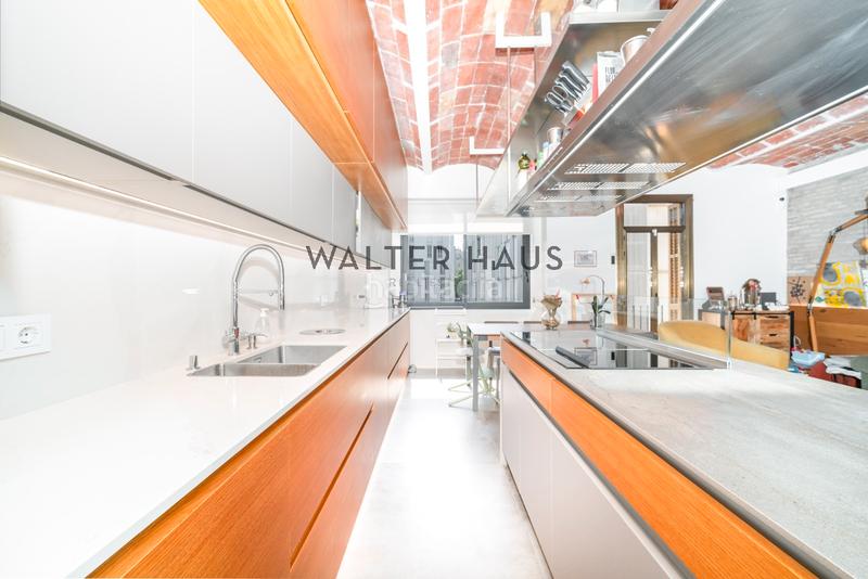 Foto 974c6e85-fc94-46ee-ab70-08391a14ae33. Pis amb calefacció aparcament a St. Pere - Sta. Caterina - El Born Barcelona