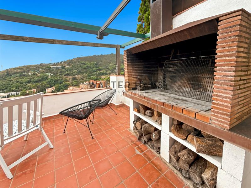 Foto 83a9bee2-faa1-498b-aba4-7f772b815f96. Lloguer casa amb xemeneia calefacció piscina a Sant Genís dels Agudells Barcelona