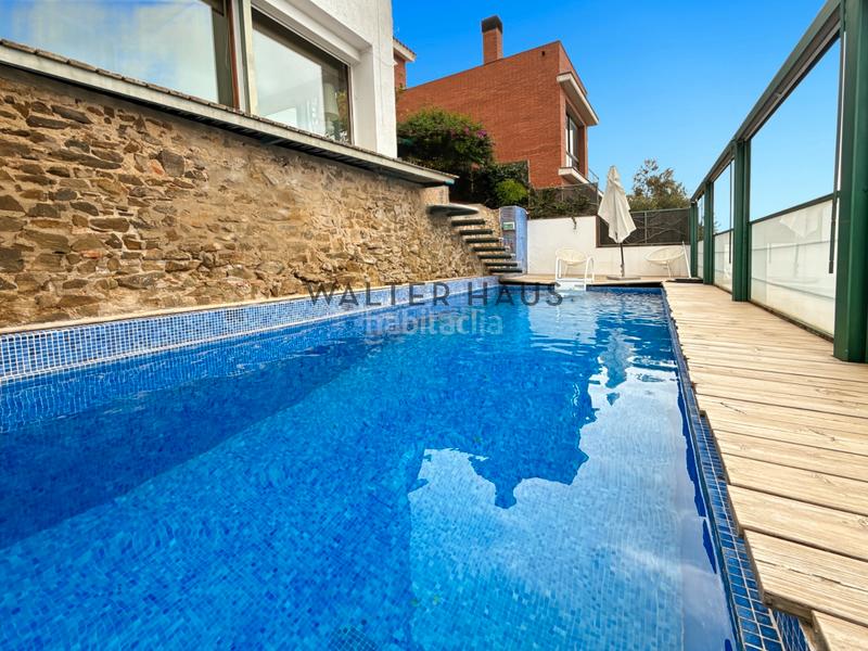 Foto c84c3c1c-17b3-4937-847d-72dfce77a854. Lloguer casa amb xemeneia calefacció piscina a Sant Genís dels Agudells Barcelona