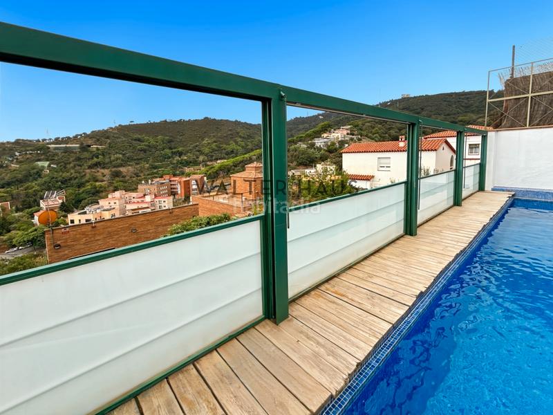 Foto fb9d7ac7-966c-445e-846f-0b90d0c25a29. Lloguer casa amb xemeneia calefacció piscina a Sant Genís dels Agudells Barcelona