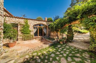 Bauernhof  Calle raval de dalt. Masía empordanesa, vall llobrega