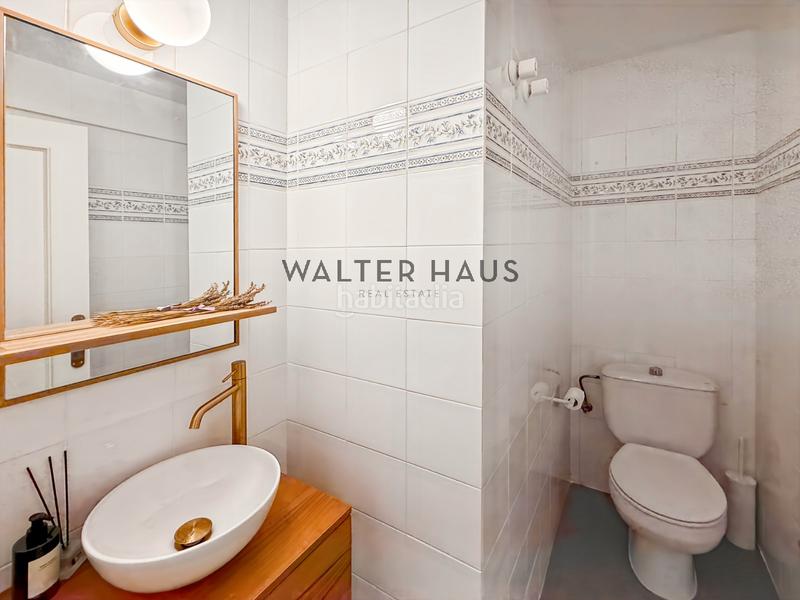 Foto f18ea0e5-5623-4198-a45b-8256c28d05f8. Lloguer casa amb aparcament a Vila de Gràcia Barcelona