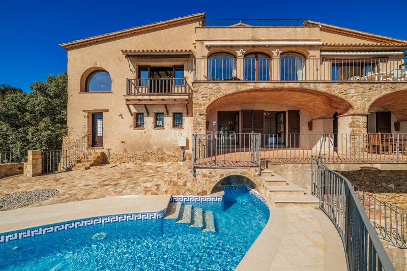 Foto fa6cf985-8734-43af-b778-80325670f747. Haus mit kamin heizung pool in Urbanitzacions Platja d´Aro