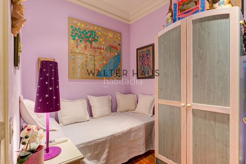 Foto e173d86f-9e25-44a4-8d09-2c50c8b2bce9. Pis amb xemeneia calefacció a Dreta de l´Eixample Barcelona