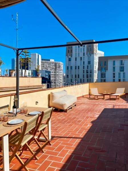 Foto 4cfad30e-7c86-4689-ab04-4d8f09dbd8c8. Location attique dans carrer del general castaños 8 dans Barcelona