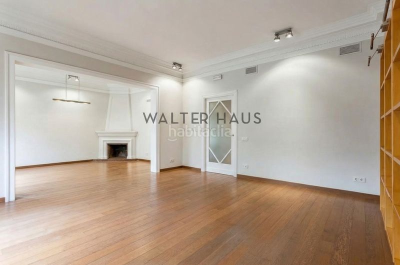 Piso a reformar en finca señorial en turó park, en Barcelona - Imagen 2