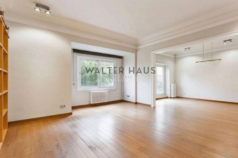 Piso a reformar en finca señorial en turó park, en Barcelona