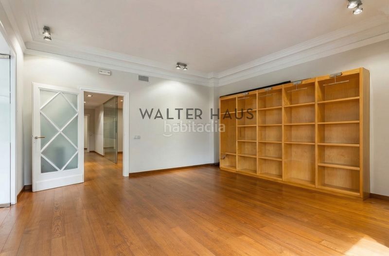 Piso a reformar en finca señorial en turó park, en Barcelona - Imagen 4