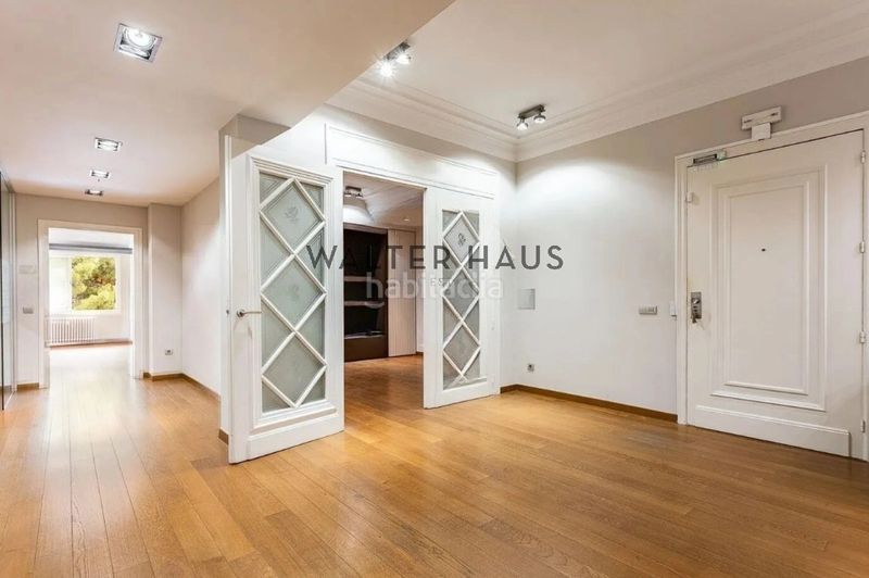 Piso a reformar en finca señorial en turó park, en Barcelona - Imagen 9