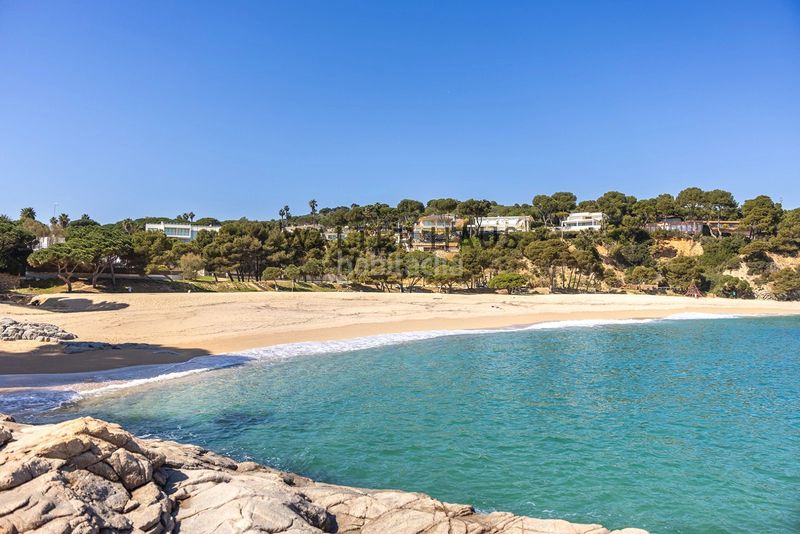 Foto cc732c72-4aa8-4c9e-997b-7cdacdc7f55e. Casa adossada amb aparcament piscina a Lloret Blau - La Creu de Lloret Lloret de Mar