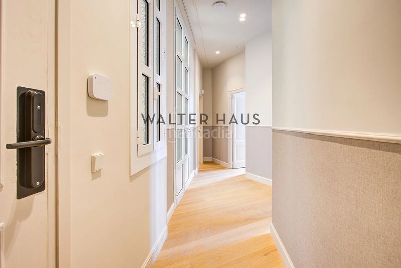 Foto 2c08c98a-bc7d-4525-9083-71bd29fd9d6a. Pis amb piscina a St. Pere - Sta. Caterina - El Born Barcelona