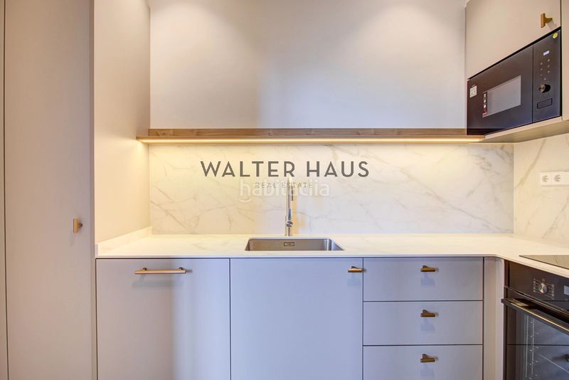 Foto 37fcb41d-256b-48b2-ad21-3ad5abddc8a7. Pis amb piscina a St. Pere - Sta. Caterina - El Born Barcelona