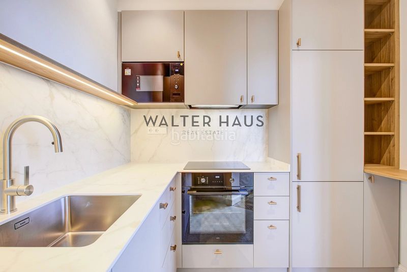 Foto 6e3fa09a-0f45-4202-b745-d072b3d310a5. Pis amb piscina a St. Pere - Sta. Caterina - El Born Barcelona