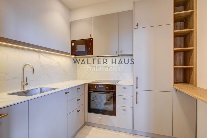 Foto 82a05953-1117-494b-92be-07e32cbfa16b. Pis amb piscina a St. Pere - Sta. Caterina - El Born Barcelona