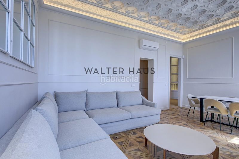 Foto 89cd352a-324f-4ca8-ba43-0862be454f71. Pis amb piscina a St. Pere - Sta. Caterina - El Born Barcelona