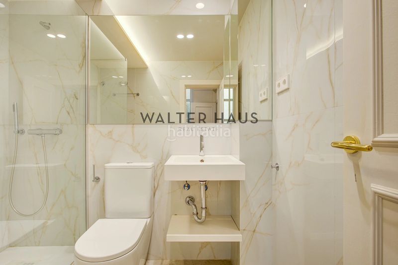 Foto b31b4a94-e8bd-42a1-b78c-28144c604f6a. Pis amb piscina a St. Pere - Sta. Caterina - El Born Barcelona