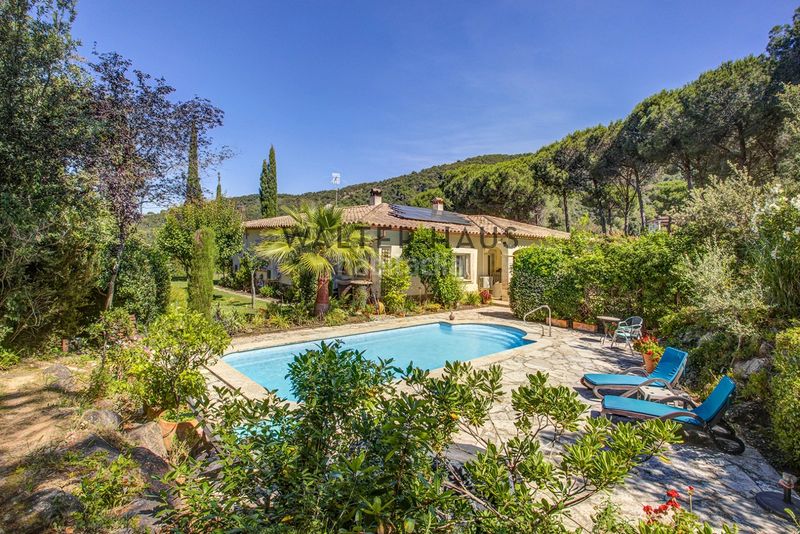 Foto b0772c38-fe58-438d-9d1c-4747e3a9247c. Haus mit kamin parking pool in Urbanitzacions del Nord Santa Cristina d´Aro