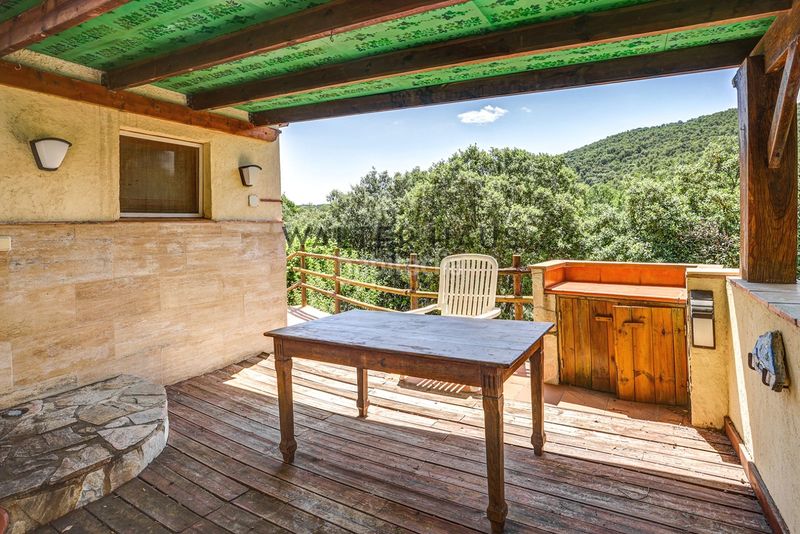 Foto e3e61343-e366-4170-a63e-81e9364deff1. Xalet amb aparcament piscina a Cabanyes-Mas Ambrós-Mas Pallí Calonge