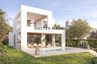 Chalet  Carrer san daniel. Casa de obra nueva con piscina privada, terraza y vistas al mar