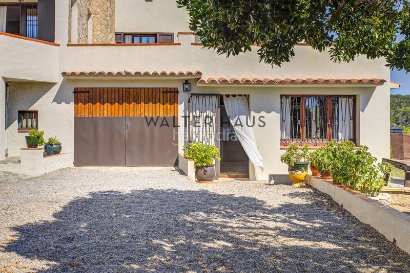 Foto 4e5d708b-975a-41cf-bfb2-7f390ed4a34d. Casa amb xemeneia a Vall-llobrega