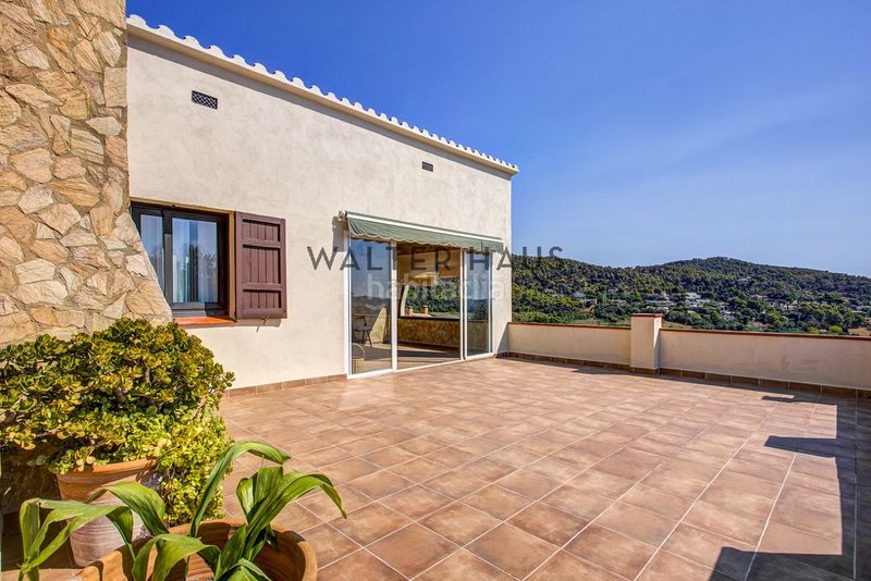 Foto 68741629-66f0-403b-851e-ad3a65a2f33b. Casa amb xemeneia a Vall-llobrega