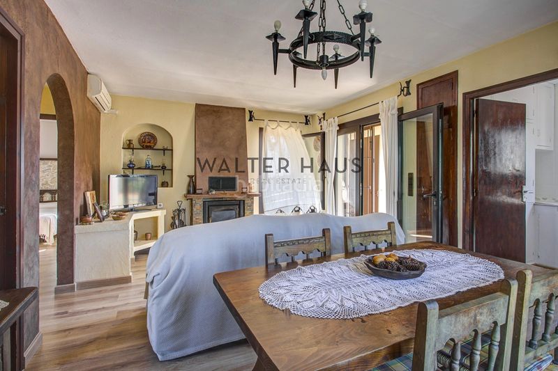 Foto 7bfe0c0c-22a5-4535-9e24-8eda46f9d7c2. Casa amb xemeneia a Vall-llobrega