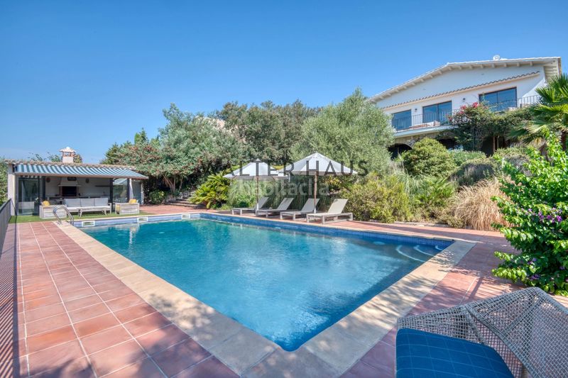 Foto 8e72d40b-1cf9-4e0b-9dd7-c57c5f0b34d1. Casa amb xemeneia calefacció aparcament piscina a Platja d´Aro