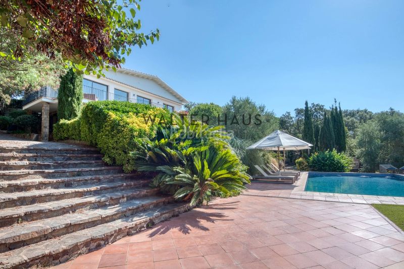Foto 99976f2d-9c87-4d7d-b683-54152f3e48ee. Casa amb xemeneia calefacció aparcament piscina a Platja d´Aro