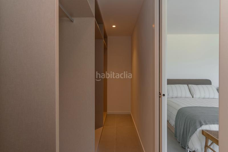 Foto adc974db-9869-41ba-8216-f12ef75e7bb9. Promoción Villas Bellaterra en Bellaterra. Edificio viviendas de obra nueva