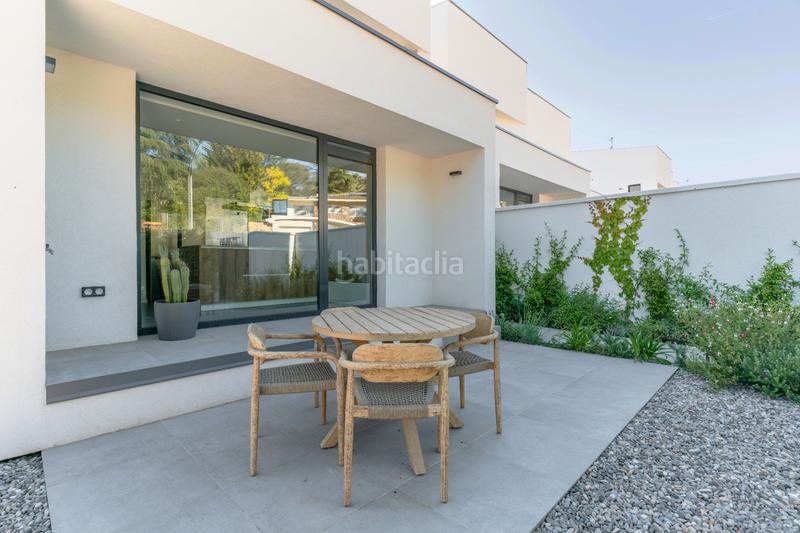 Foto b93d9970-acc2-4ca0-84af-70409e6da075. Promoción Villas Bellaterra en Bellaterra. Edificio viviendas de obra nueva