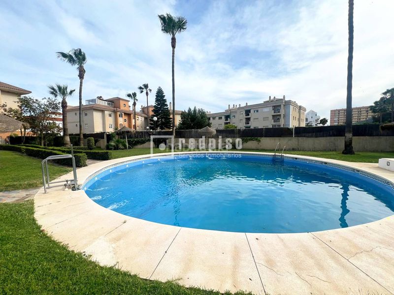 Foto 08770003-d83c-45f6-94b1-861d3ec87594. Piso en El Pinillo Torremolinos